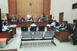 Hakim PN Jakbar tunda sidang karena tunggu Teddy Minahasa jadi saksi mahkota
