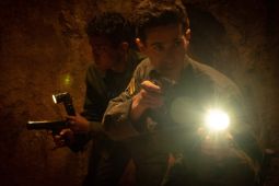 Film "Ambush", pertempuran bawah tanah serta berbau intelijen