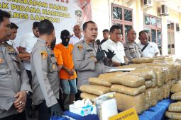Polres Langkat tangkap pembawa satu kilogram sabu-sabu