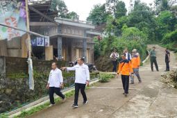 BPBD Jatim tinjau daerah rawan tanah gerak di Wonosalam