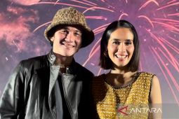 Marsha Timothy dan suami petik pelajaran lewat karakternya di film "Kembang Api"