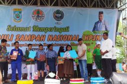 Pemprov Papua Barat ajak pengusaha atasi persoalan sampah