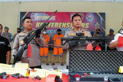 Polresta Sidoarjo ungkap sindikat jual beli senjata api ilegal