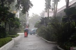Banjir akibat luapan Kali Ciliwung setinggi 1,2 meter di Cawang