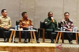 Yan Mandenas evaluasi implementasi UU Otsus Papua di Biak