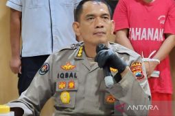 Innova tabrak truk di Tol  Solo-Ngawi empat orang tewas