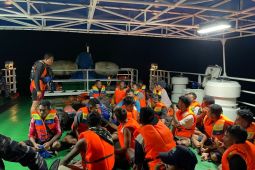 SAR evakuasi sebanyak 23 penumpang  kapal mesin mati di Kabupaten Sikka
