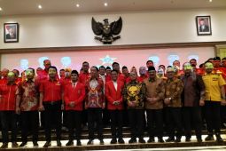 Wawali Kota Pasuruan dilantik jadi Ketua SOKSI Jatim, menantu Pakde Karwo pengurus