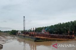 Kaltim kemarin, Bongkar muat material IKN hingga harga bawang turun