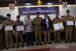 Rejang Lebong terima penghargaan kepatuhan layanan publik 2022