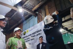 Ratusan keluarga tak mampu di Papua Barat Daya kini menikmati listrik