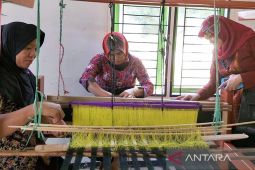 Pemda Seluma daftarkan hak cipta tenun bumpak