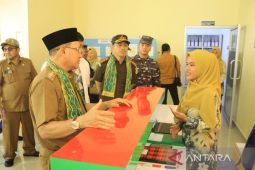 Kotabaru Regent encourages excellent health services