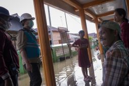 PLN Kalselteng ajak warga gunakan listrik aman hadapi cuaca ekstrem