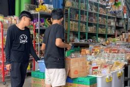 Penjualan produk oleh-oleh khas di Pontianak mulai normal