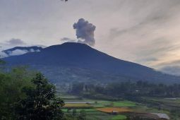 Aktivitas Gunung Marapi Sumbar menurun