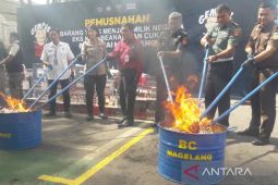 Bea Cukai Magelang memusnahkan 2,2 juta batang rokok ilegal
