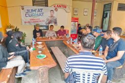 Humas Polda Jambi gelar Jumat Curhat bersama pegiat seni