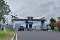 Bandara Baabullah Ternate ambil alih pengelolaan parkir dari pihak ketiga