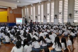 KPU ajak pelajar SMA di Surabaya gunakan hak pilih di Pemilu 2024