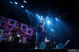 "Hoobastank" buat penonton histeris saat "Summer Hype Festival 2023" Surabaya