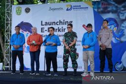 Wali Kota Banjarmasin luncurkan program e-parkir