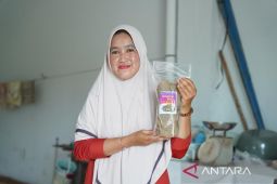 Kemplang Ikan Bielika Kurau Bangka Tengah terkenal gurih dan nikmat