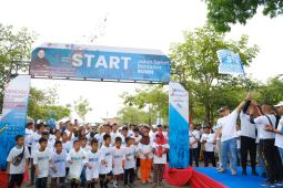 HUT ke-25 Kementerian BUMN dimeriahkan jalan sehat bersama di wilayah Sumut