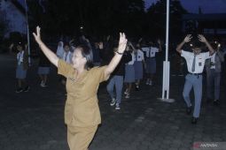 Sekolah pukul 05.30 WITA , pelajar Kupang masih sulit sesuaikan waktu belajar dan tidur