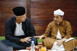 Ganjar Pranowo sowan ke Tuan Guru Babussalam Besilam
