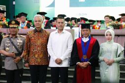 Hadiri pengukuhan guru besar Rektor USU, Ganjar: Kami bersahabat