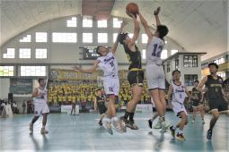 Disbudporapar matangkan Sekolah Basket untuk pebasket muda di Surabaya