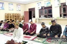 SMPN 4 Batumandi muliakan malam nisfu syaban dengan ibadah berjemaah