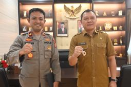 Wakapolres Paser laporkan program "Polisi Mengabdi 2022" ke Bupati