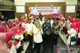 Berorientasi Masa Depan, Bupati Serang Terus Gulirkan Beasiswa Guru PAUD