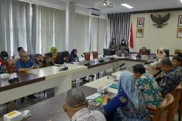 Disdukcapil dan rumah sakit di Kota Jambi kerja sama penerbitan Kartu Identitas Anak