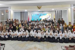 Peluncuran Antologi puisi "Menatah Kata di Ranah Murakata"
