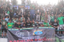Polda Kalsel fasilitasi kehadiran Bonek hingga berjalan tertib dan kondusif