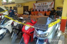 Polres Tanah Bumbu gulung delapan pelaku curanmor