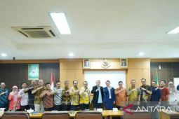 Pemkab Bekasi gandeng tim akademisi ITB bangun perguruan tinggi