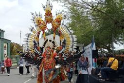 Ribuan orang ikuti Karnaval Banjarmasin Sasirangan Festival 2023
