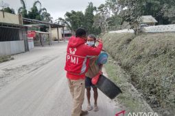 PMI distribusikan ribuan masker untuk warga terdampak erupsi Merapi