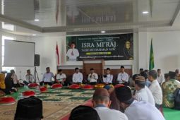 Molen Nganggung Bareng Jajaran Kemenag Kota Pangkalpinang, Maknai Peringatan Isra Miraj