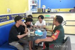 Kodim 0105 Aceh Barat kerahkan Babinsa edukasi pemuda terhadap bahaya gim daring