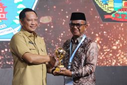 Pemkab Balangan raih penghargaan UHC dari Wapres RI