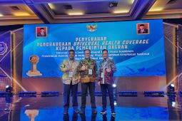 Pemprov Babel raih penghargaan UHC Awards 2023