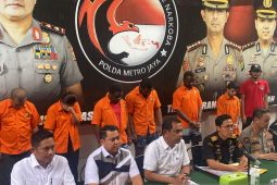 Polisi menggagalkan peredaran 1.042 gram sabu berbalut kain India