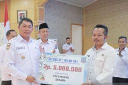 Wakil Bupati Tanjabar launching Penyerahan SPPT PBB-P2 tahun 2023