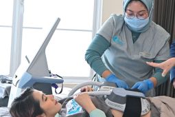 Treatment EMSCULPT bantu langsingkan perut ibu usai melahirkan