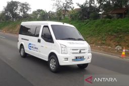 Mengedarai Gelora E dari Jakarta ke Bandung hanya butuh Rp45 ribu